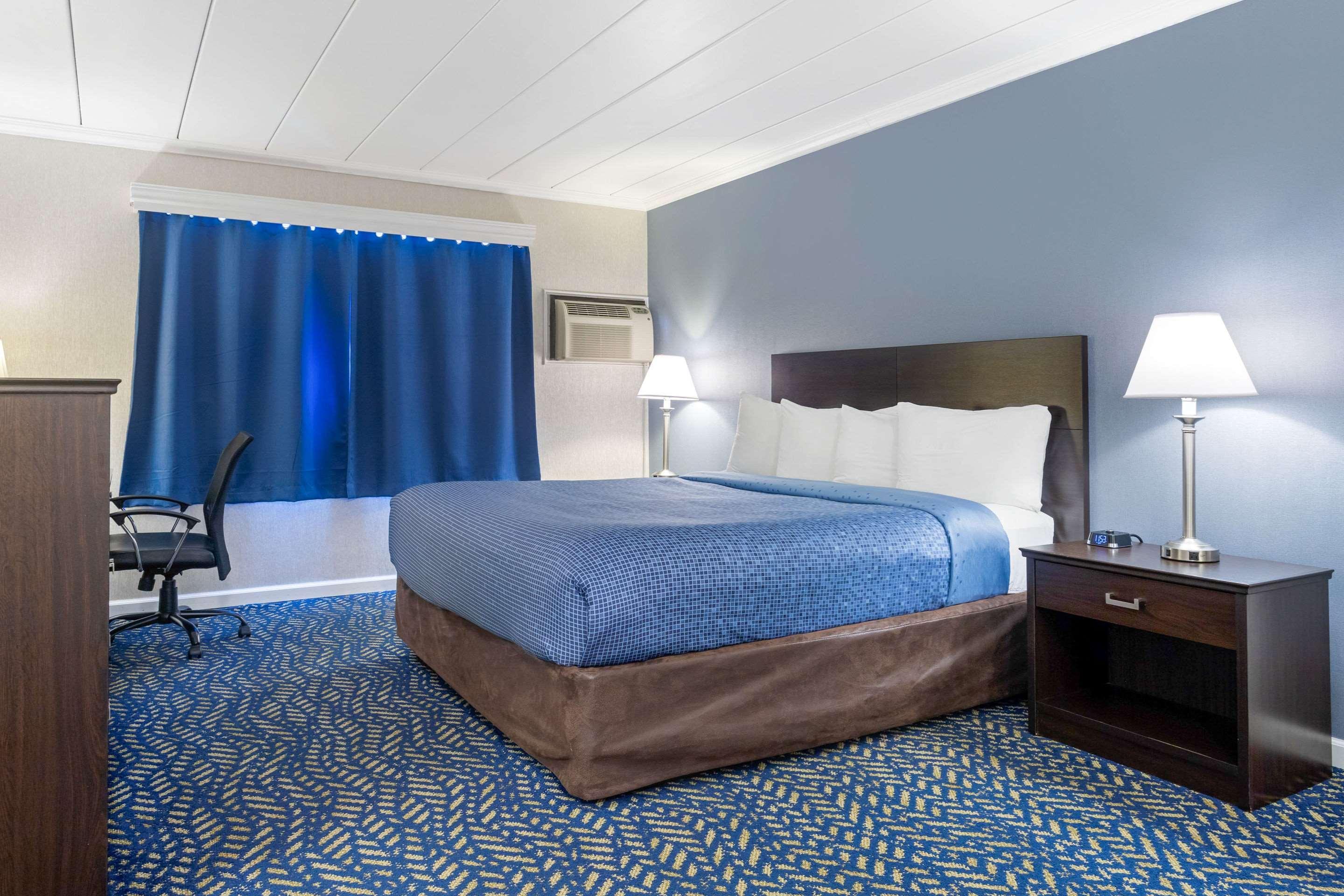Econo Lodge Hicksville Luaran gambar
