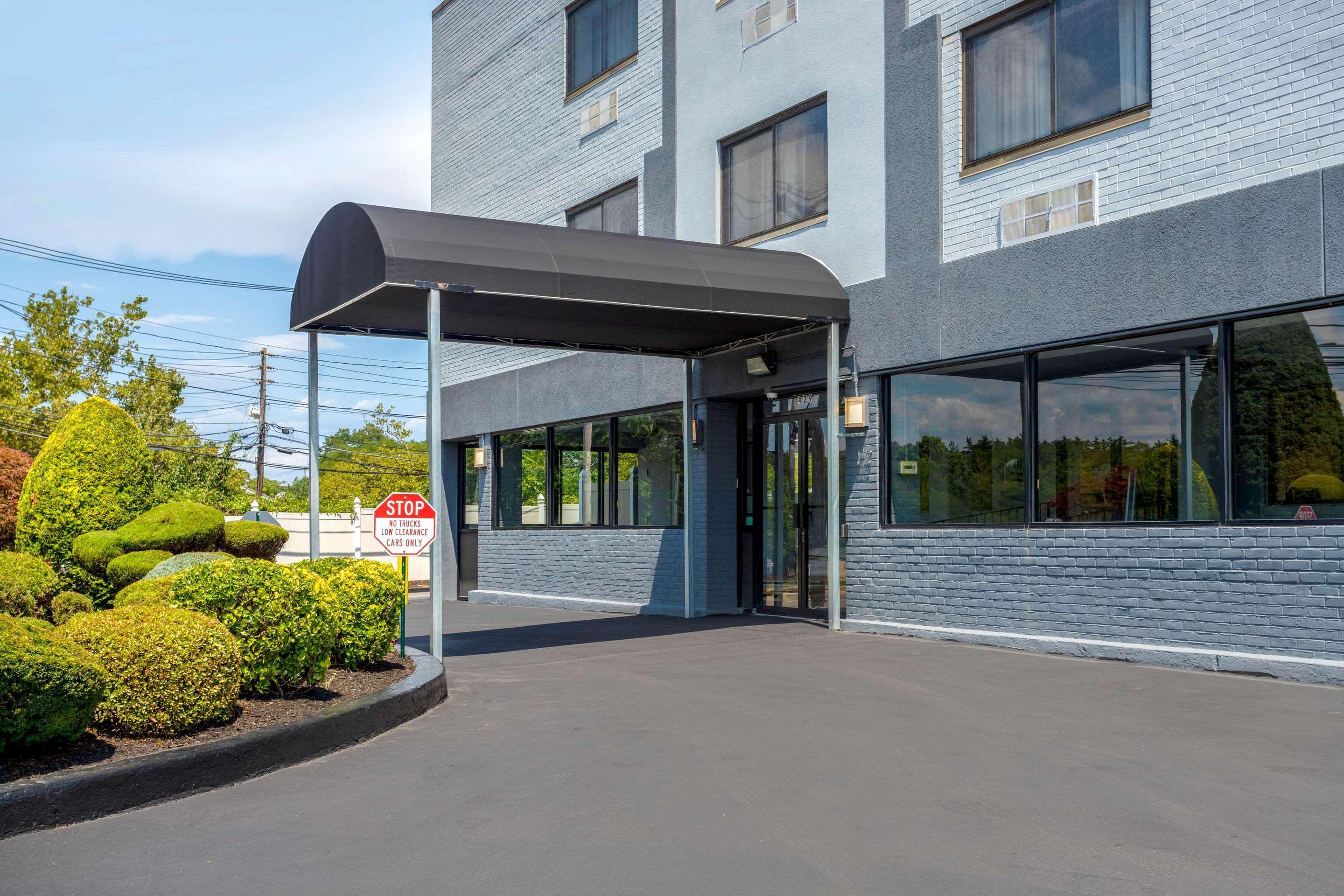 Econo Lodge Hicksville Luaran gambar